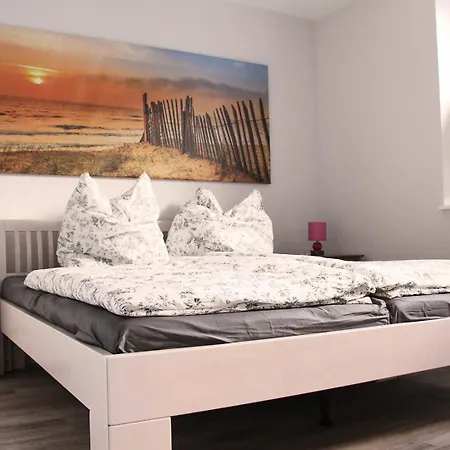 Poststrasse 2 - 30-09 * Ostseebad Kühlungsborn